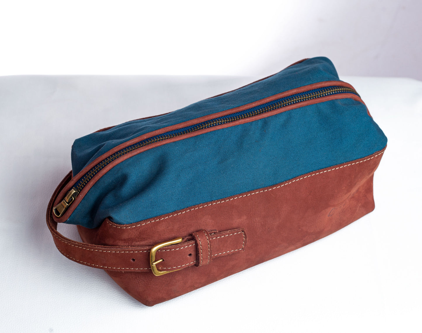 Mwendo Washbag